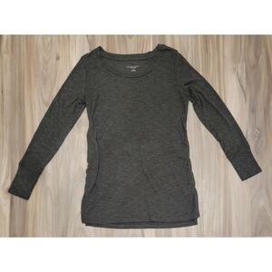 Liz Lange Maternity Tshirt